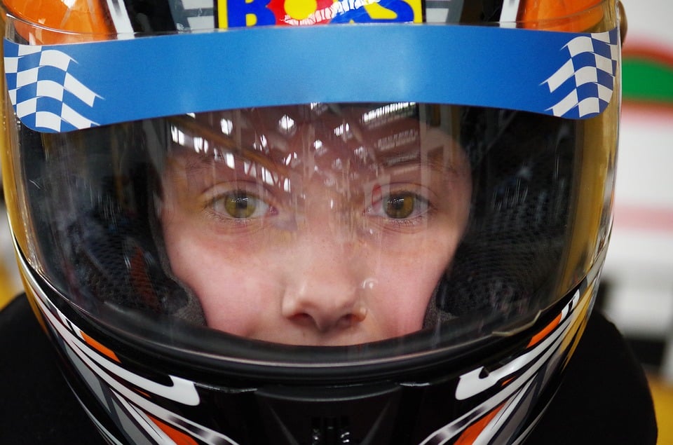 Comment choisir un casque moto enfant ?