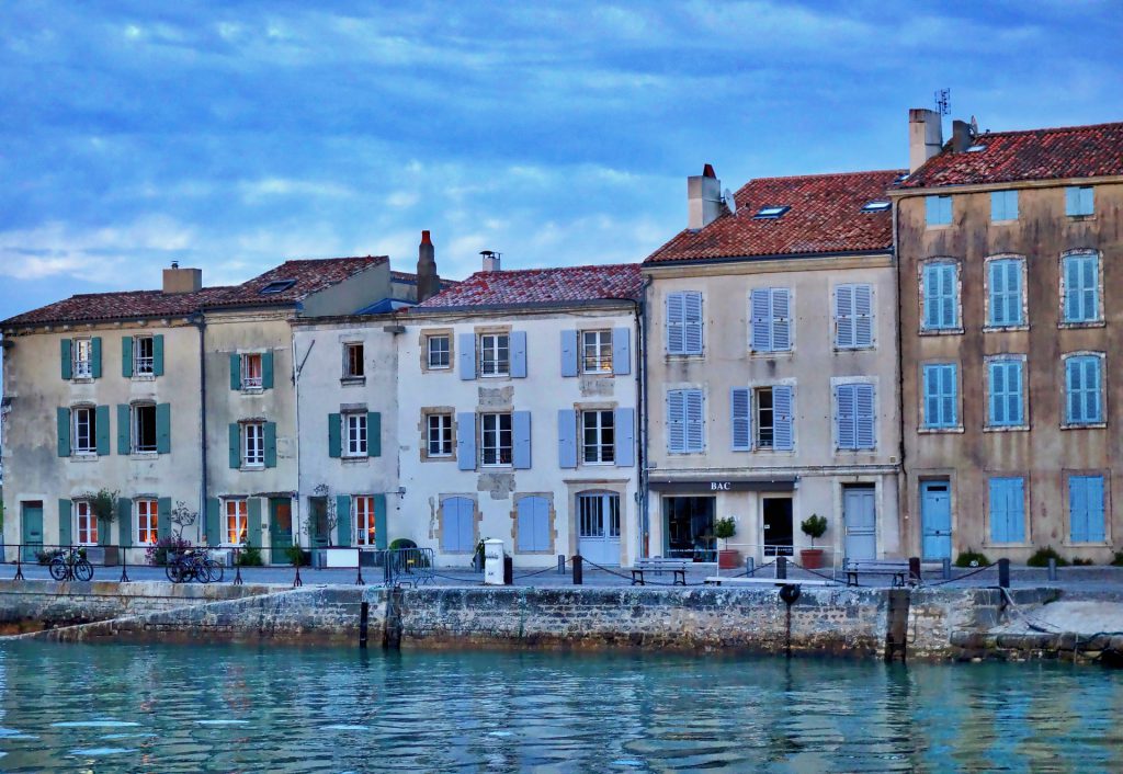 Les maisons du port de l'île de Ré