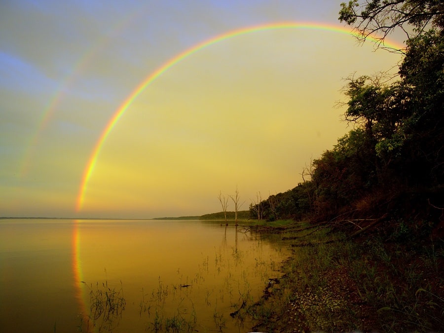 expliquer la formation des arcs-en-ciel aux enfants