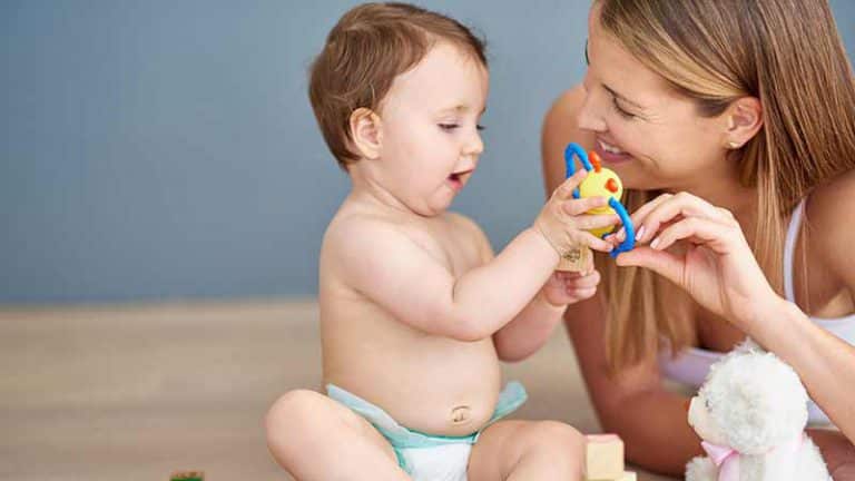 Comment choisir les jouets de son nouveau-né ?