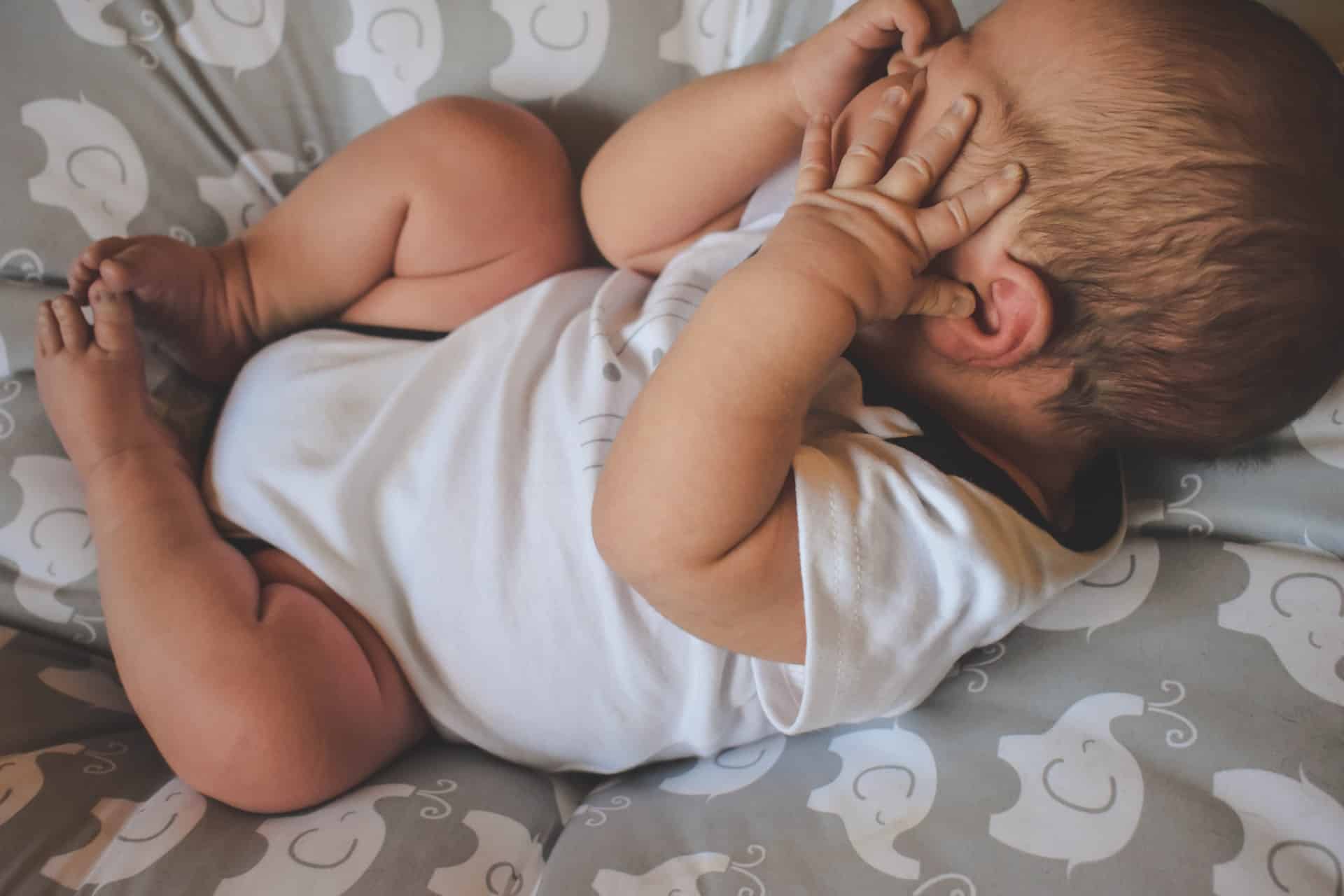 Quel lait choisir pour soulager les coliques de bébé ?